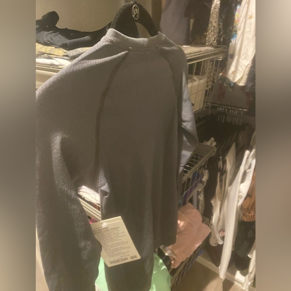 Brand new straight out of the package Lululemon Keep the Heat Thermal longsleeve - Picture 2 of 3